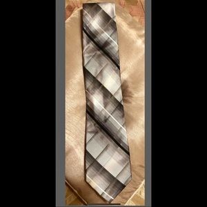 Van Heusen ( Extra Long ) Grey Striped Tie